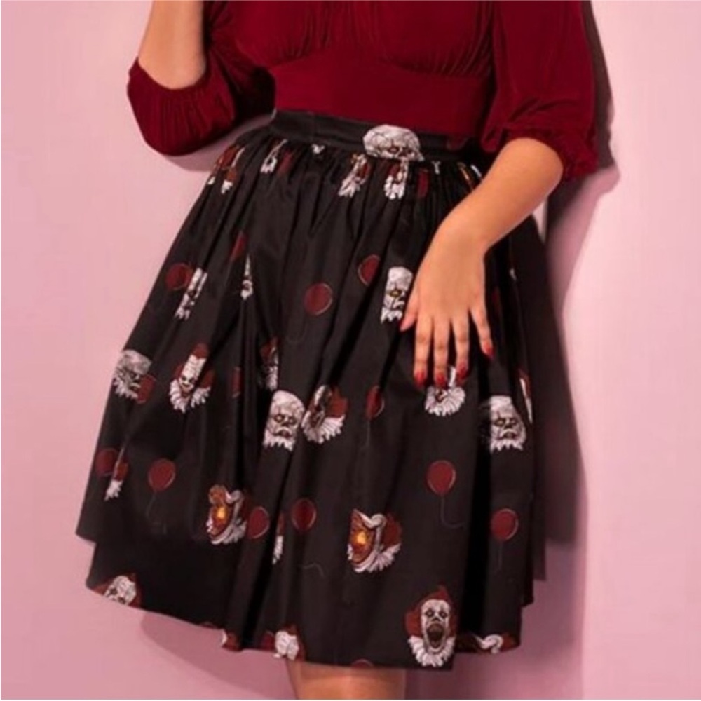 NWT Vixen Micheline Pitt IT Chapter 2 Pennywise Scary Faces Swing Skirt - Small